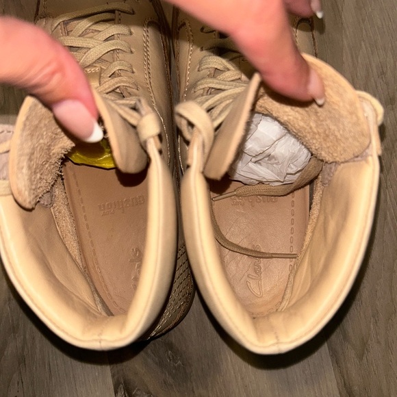 Clarks Cream Lace Up Boots - Picture 5 of 7